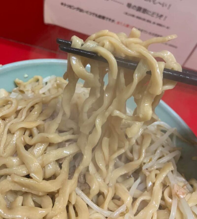 ラーメン二郎新宿歌舞伎町店｜麺